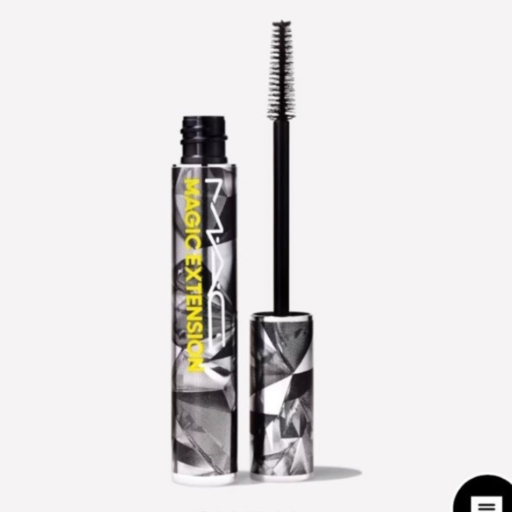 MAC
Magic Extension 5mm
Fibre Mascara New FullSz